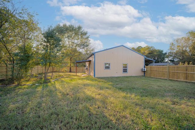 413 Sunset Ave., Gladewater, TX 75647