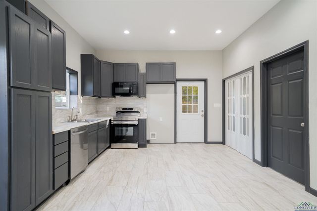 413 Sunset Ave., Gladewater, TX 75647