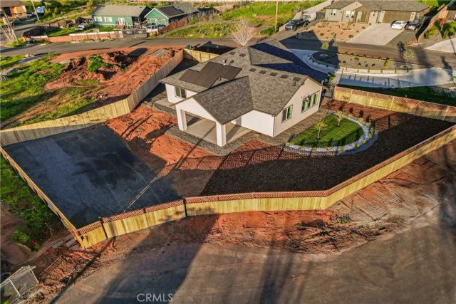 814 Camellia Drive, Paradise, CA 95969