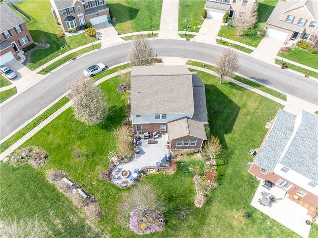 1563 N Wood Creek Drive, Clearcreek Twp, OH 45458