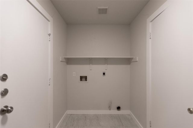 20805 Trotters LN, Pflugerville, TX 78660