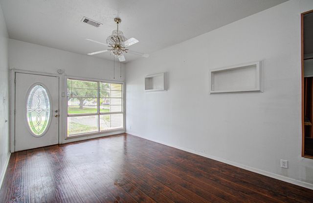 3326 Proswimmer Street, Houston, TX 77088