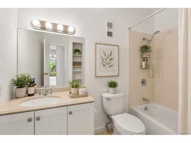 5995 W Hampden Ave 22A, Denver, CO 80227