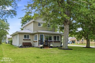 732 N 9th St Street, St Clair, MI 48079