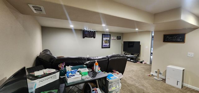 2 22 St SW, Minot, ND 58701