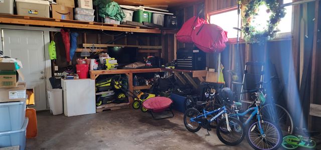 2 22 St SW, Minot, ND 58701