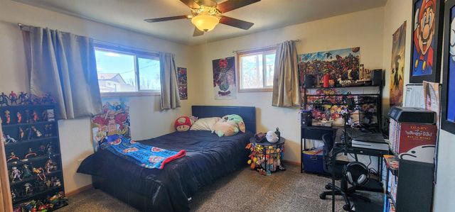 2 22 St SW, Minot, ND 58701