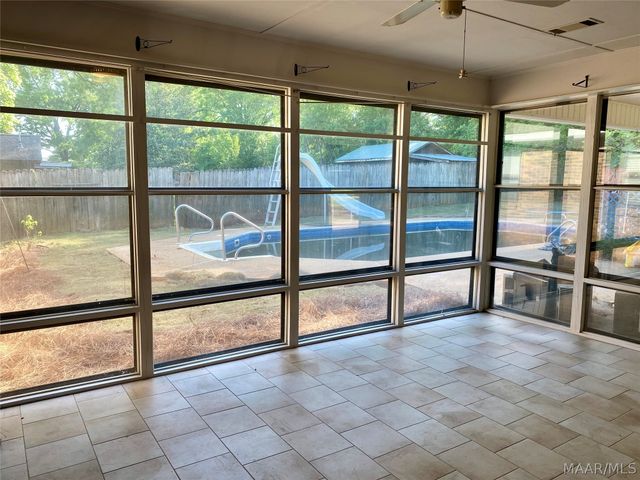 212 James Street, Wetumpka, AL 36092