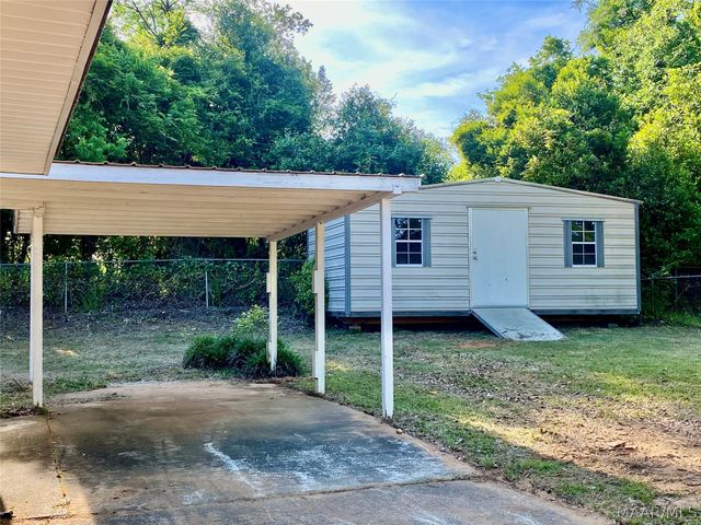 212 James Street, Wetumpka, AL 36092