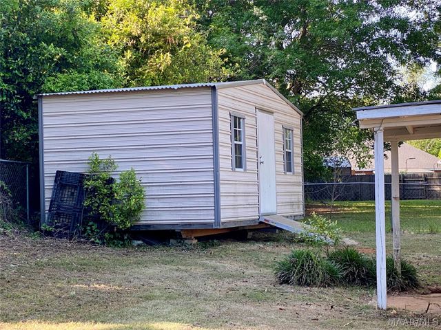 212 James Street, Wetumpka, AL 36092