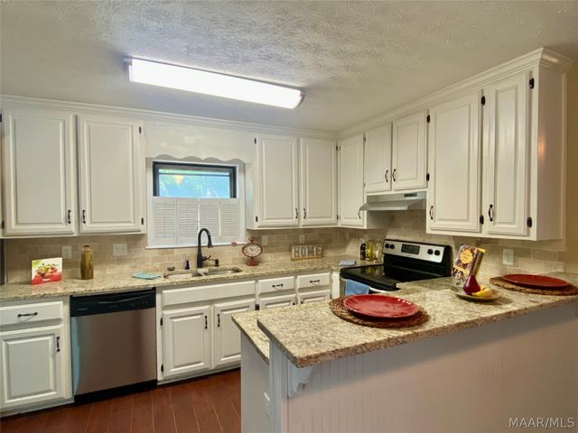 212 James Street, Wetumpka, AL 36092