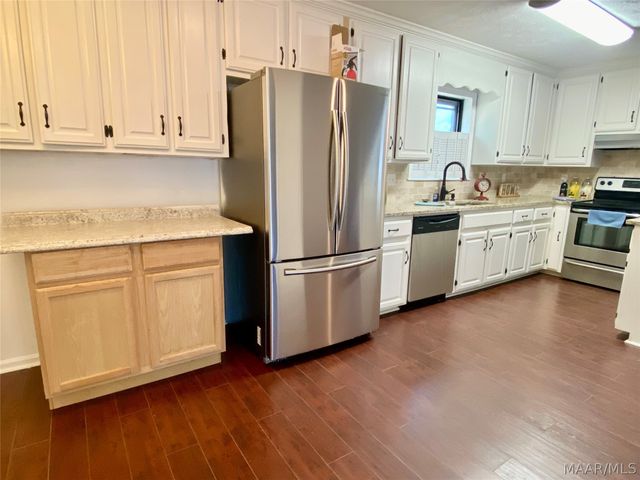 212 James Street, Wetumpka, AL 36092