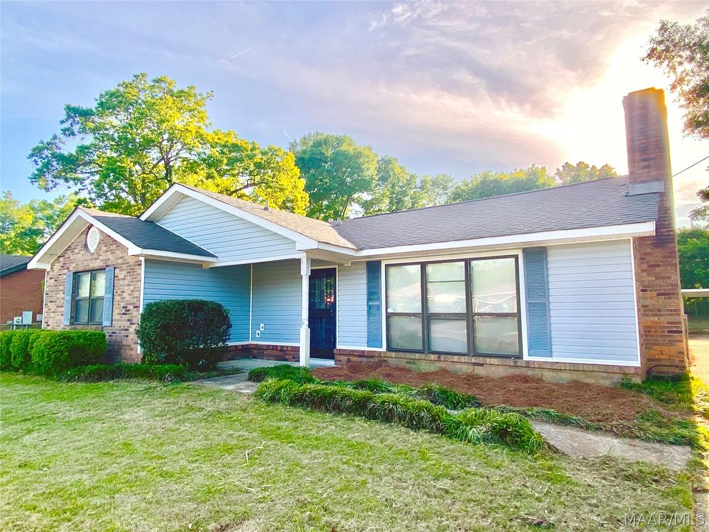 212 James Street, Wetumpka, AL 36092