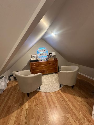 1673 Spruce Avenue, Des Plaines, IL 60018