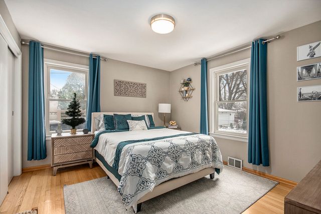 1673 Spruce Avenue, Des Plaines, IL 60018