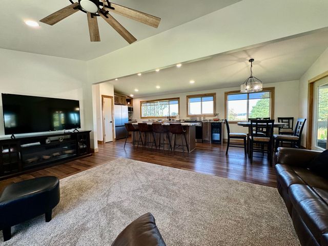 75512 County Road 665, Decatur Twp, MI 49065