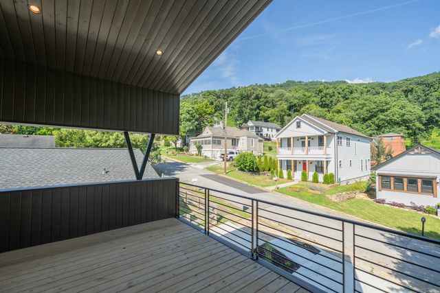 3818 Longview Avenue, Chattanooga, TN 37409
