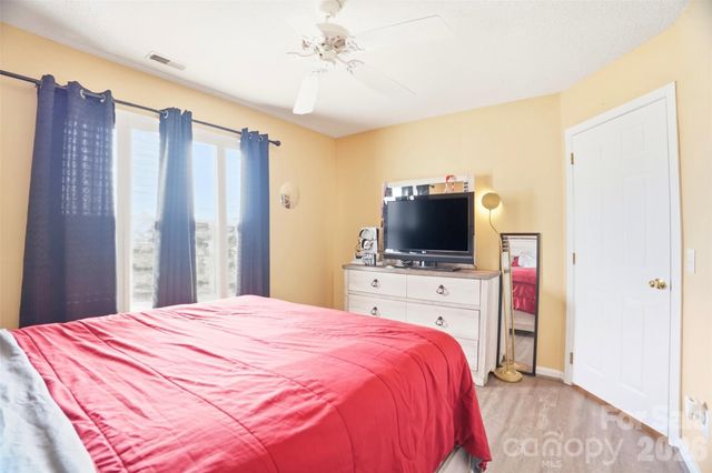 6406 Currywood Place, Charlotte, NC 28227