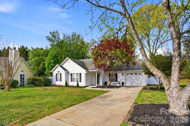 6406 Currywood Place, Charlotte, NC 28227