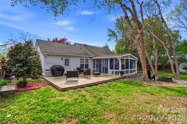 6406 Currywood Place, Charlotte, NC 28227