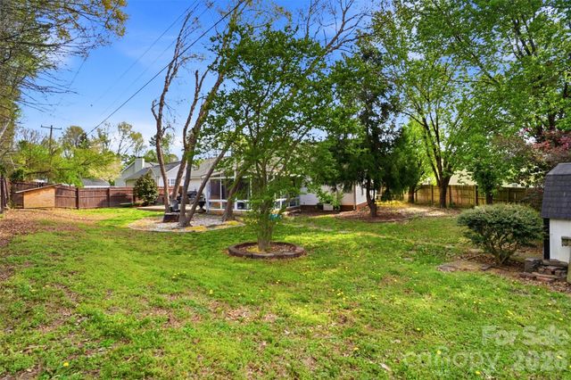 6406 Currywood Place, Charlotte, NC 28227