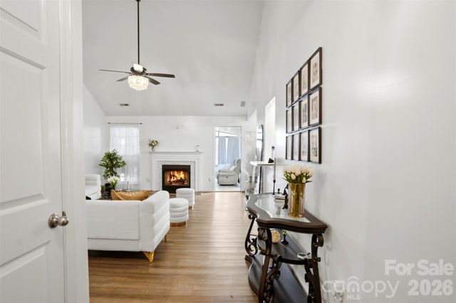 6406 Currywood Place, Charlotte, NC 28227