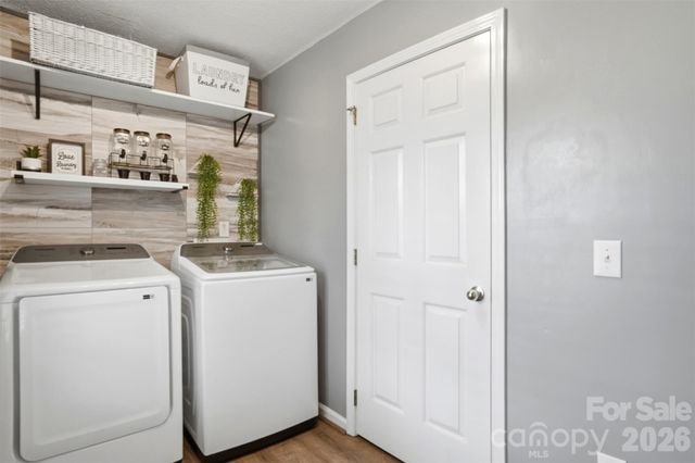 6406 Currywood Place, Charlotte, NC 28227