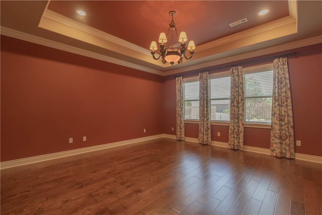 202 Olinka Pass Street, Bentonville, AR 72712