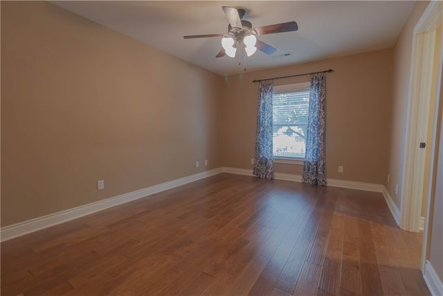 202 Olinka Pass Street, Bentonville, AR 72712