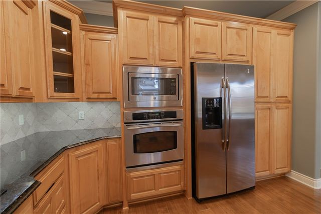 202 Olinka Pass Street, Bentonville, AR 72712