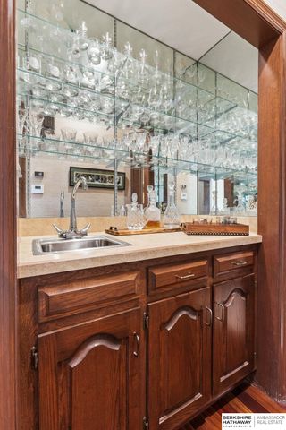 3913 Hawk Woods Circle, Omaha, NE 68112