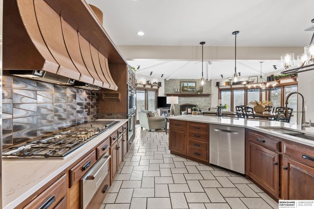 3913 Hawk Woods Circle, Omaha, NE 68112