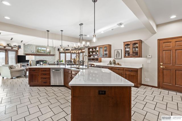 3913 Hawk Woods Circle, Omaha, NE 68112
