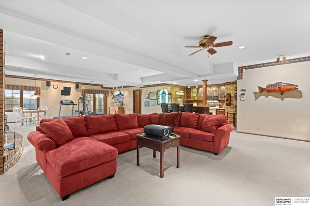 3913 Hawk Woods Circle, Omaha, NE 68112