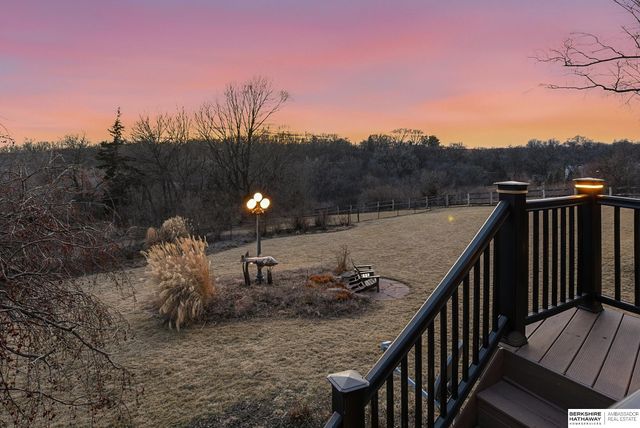 3913 Hawk Woods Circle, Omaha, NE 68112