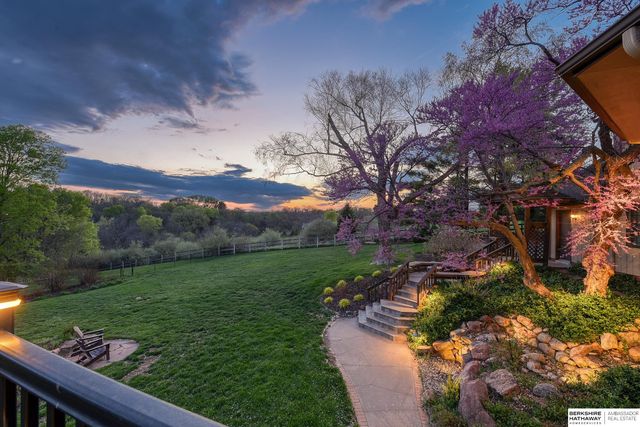 3913 Hawk Woods Circle, Omaha, NE 68112