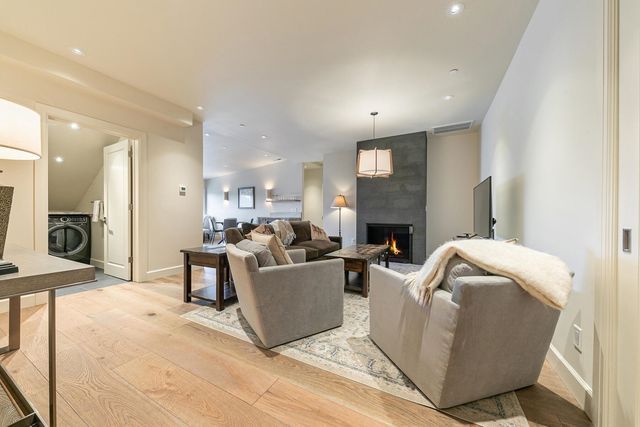 12313 Soaring Way Ste 3C, Truckee, CA 96161