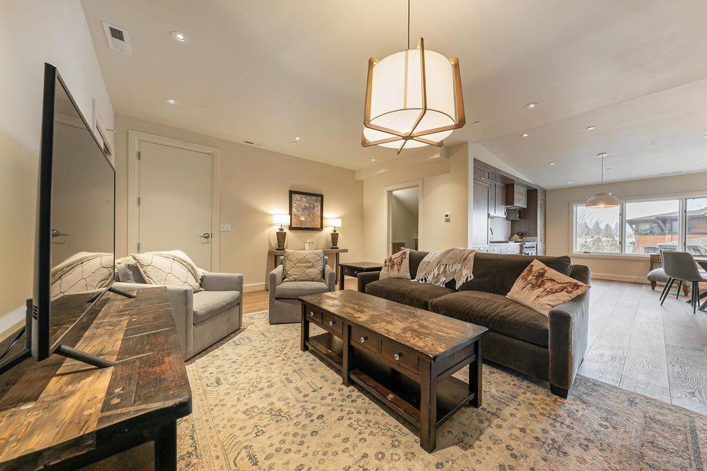 12313 Soaring Way Ste 3C, Truckee, CA 96161