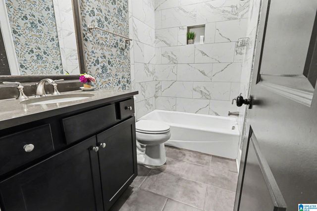2048 NUNNALLY PASS, Hoover, AL 35244