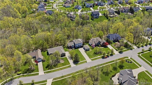 207 Forest Creek Lane, Grand Island, NY 14072