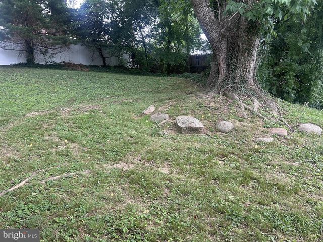 839 MARVEL AVE, Claymont, DE 19703