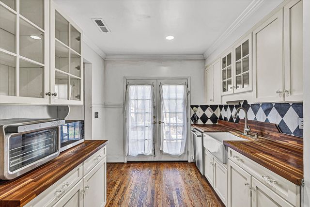 2410 Cornwallis AVE SE, Roanoke, VA 24014