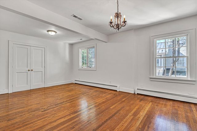 2410 Cornwallis AVE SE, Roanoke, VA 24014