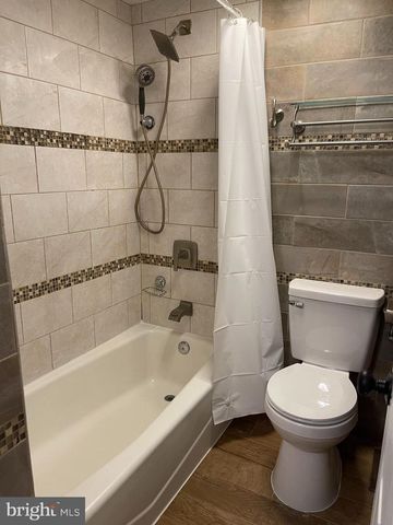 4502 CUB RUN RD, Chantilly, VA 20151