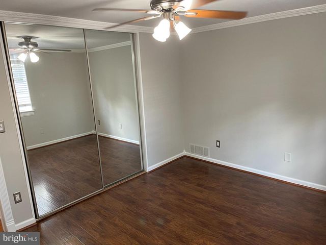 4502 CUB RUN RD, Chantilly, VA 20151