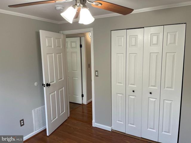 4502 CUB RUN RD, Chantilly, VA 20151