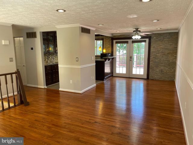 4502 CUB RUN RD, Chantilly, VA 20151