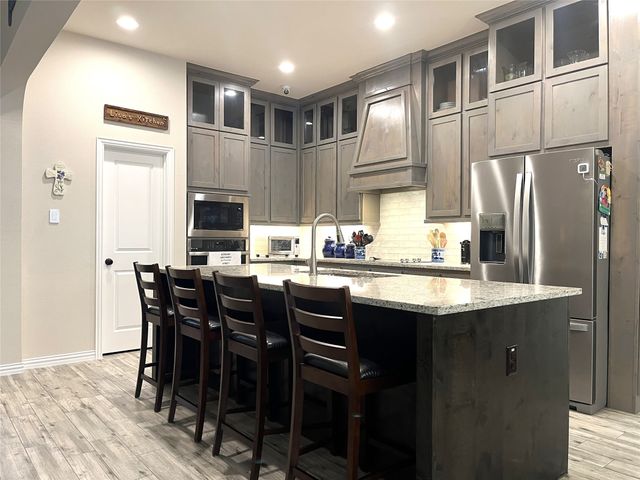 460 Tristin Lane, Waxahachie, TX 75167