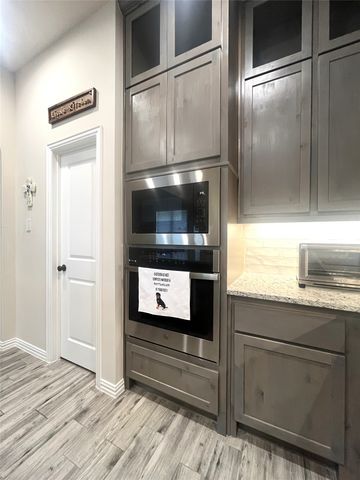 460 Tristin Lane, Waxahachie, TX 75167