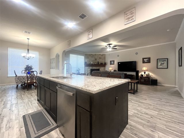 460 Tristin Lane, Waxahachie, TX 75167